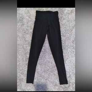 Victoria’s Secret black sport high rise leggings Small